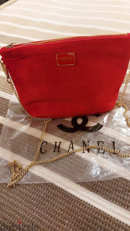 Channel crossbody/makeup Bag 7