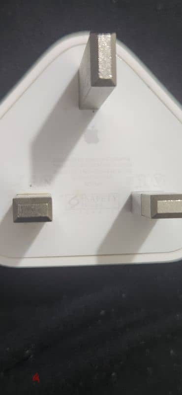 iPhone 11 charger without cable 2