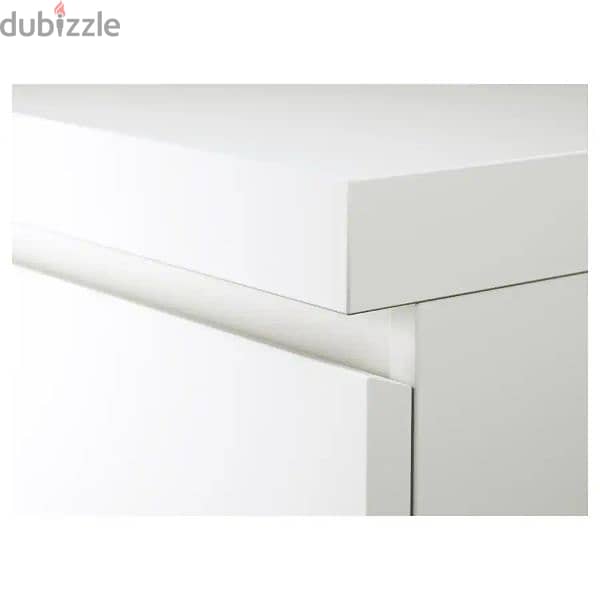 Great IKEA white study table 6