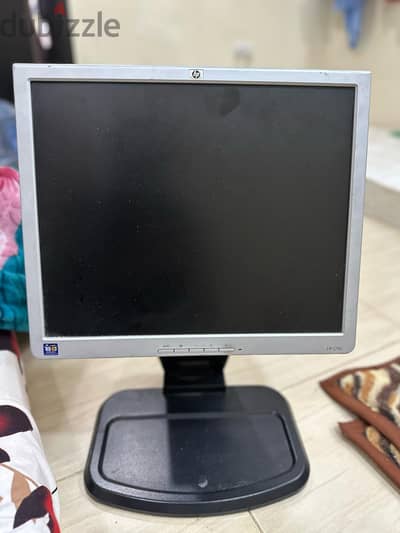 HP LCD Monitor 17 Inches 60hz with VGA Cable & HDMI Converter