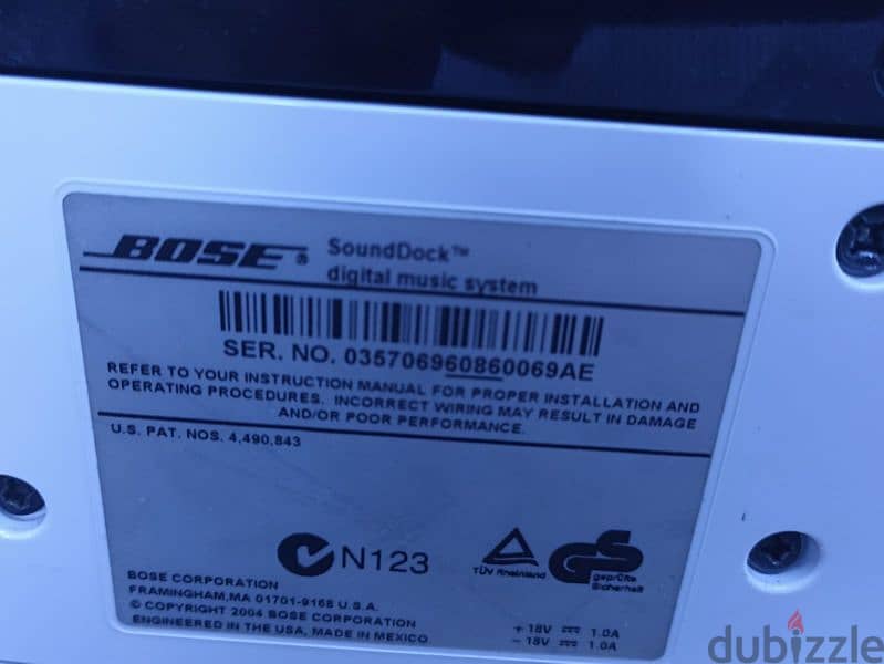 Bose sound. dock speaker 1