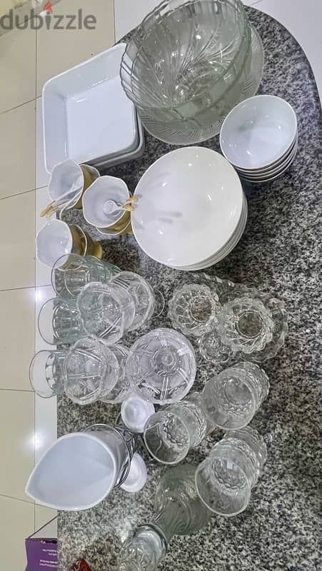 Crockery items at throwaway price 6