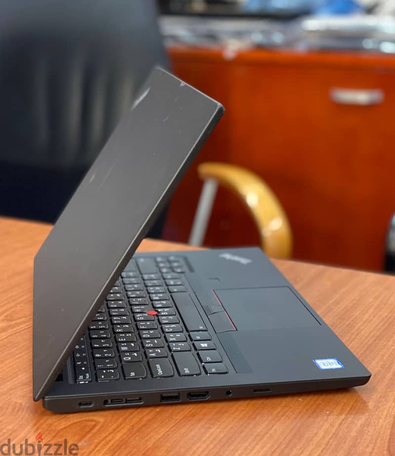 ThinkPad T490 Core i7 8th Gen 16GB RAM 512GB SSD Backlight Fingerprint 6