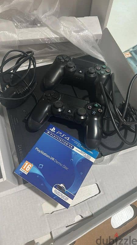 Ps4 with 2 controllers for sale 3