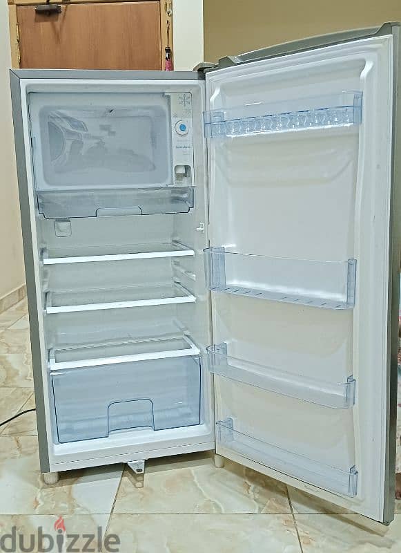 Hoover Brand Fridge for sale urgently support stand free 2