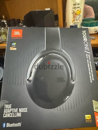 JBL TOUR ONE HEADSET