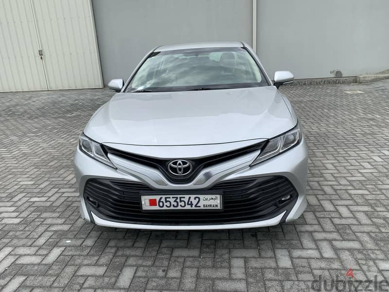 Toyota Camry 2020 GLE 0