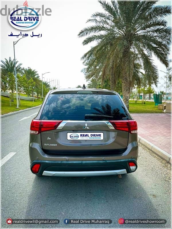 Mitsubishi Outlander 2018, 4WD 7