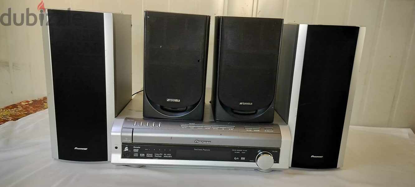 Pioneer 5.1 amplifire with 4 surround speakers 5