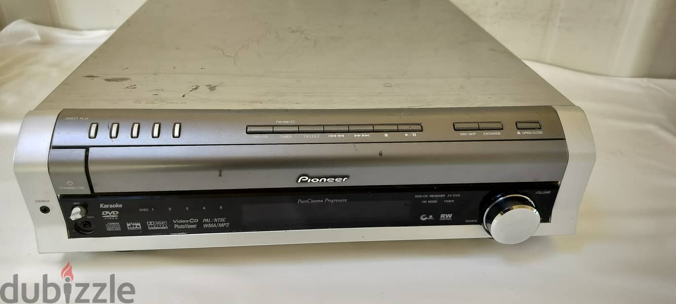 Pioneer 5.1 amplifire with 4 surround speakers 12