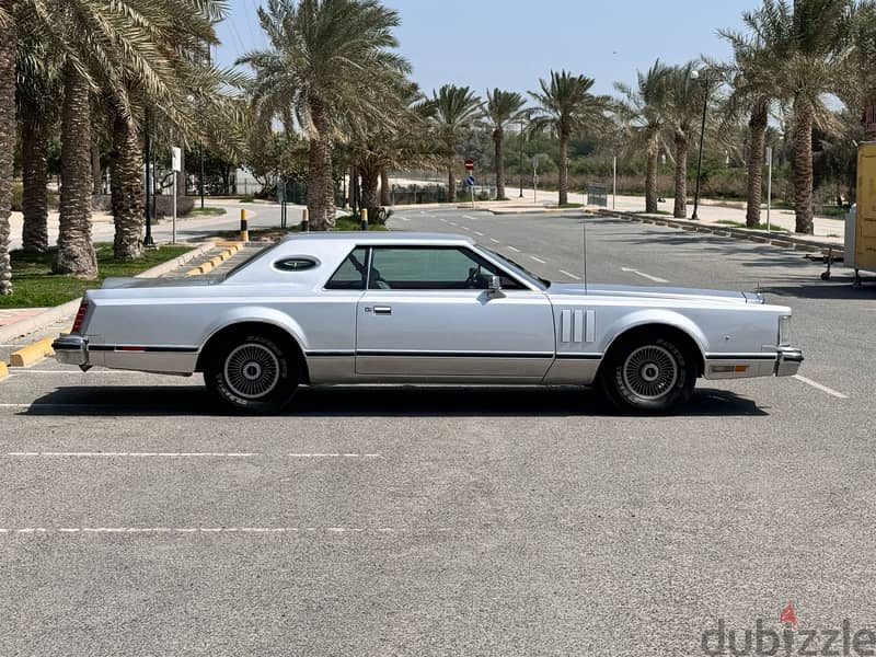 Lincoln Continental 1978 silver 3