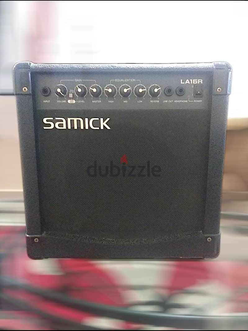 SAMICK LA-15 Guitar Amplifier 0