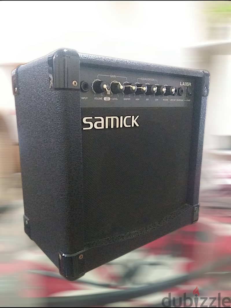 SAMICK LA-15 Guitar Amplifier 1