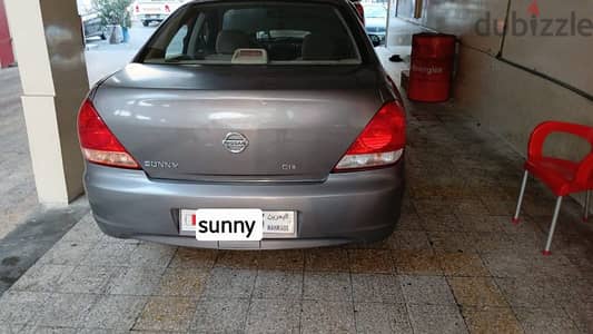 Nissan Sunny 2011