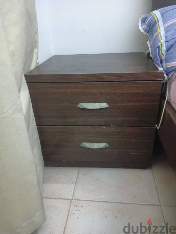 double bed mattress with side table 3