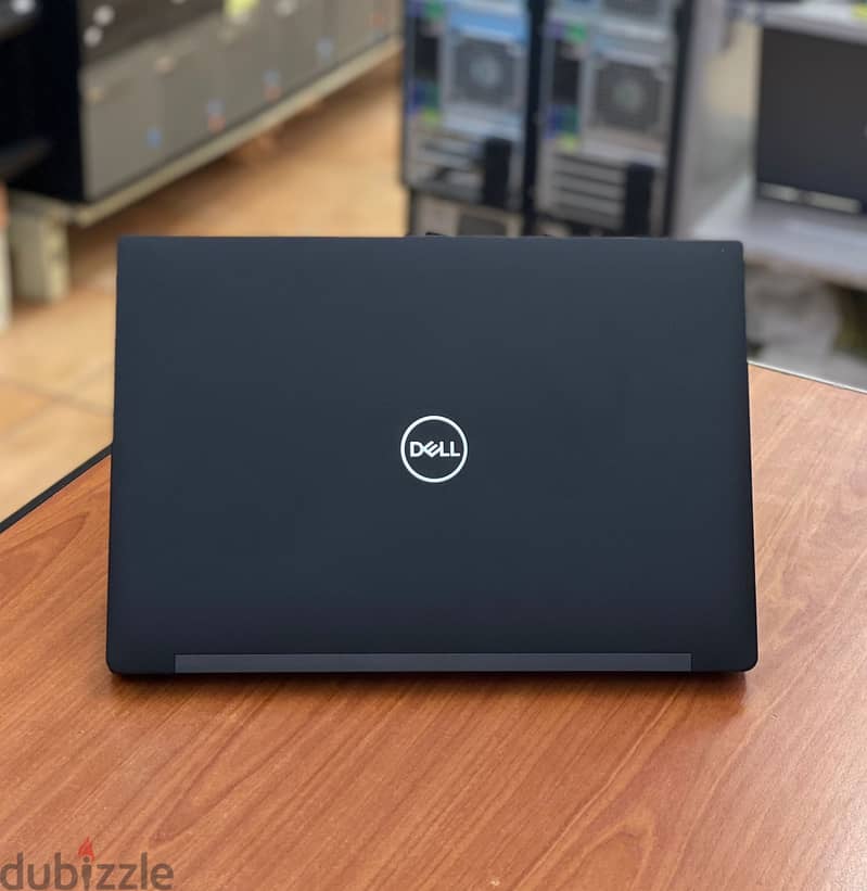 Dell 7390 Core i7 2.11Ghz 8th Gen 16GB RAM 256GB SSD 13.3"FHD Display 7