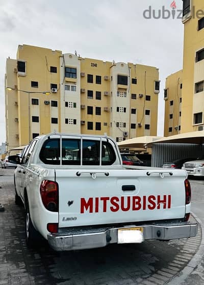 Mitsubishi L200 2011