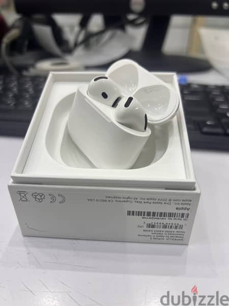 AirPods 4 0