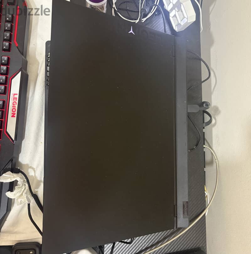 Selling my lenovo legion gaming laptop 8