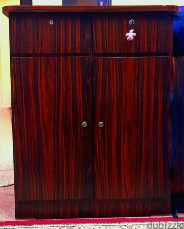 Good Condition Cupboard 0