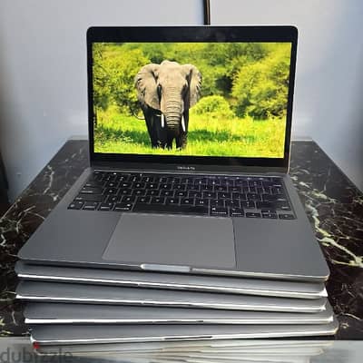 Apple MacBook Pro 2022 M2