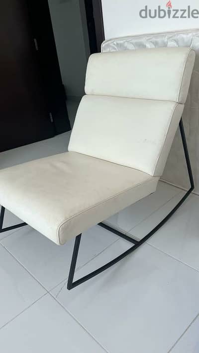 White rocky chair