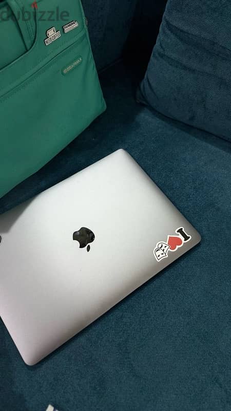 MacBook Air  1M 2020 1