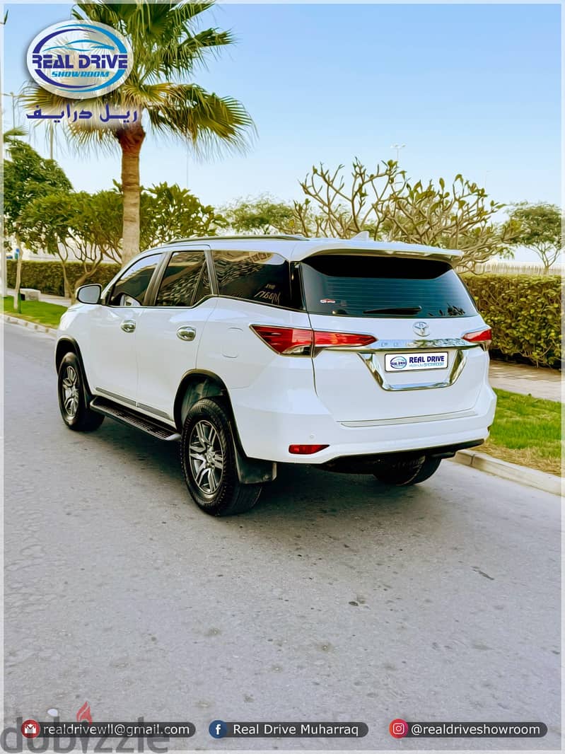 TOYOTA FORTUNER 4WD:2020,MISTUBISHI OUTLANDER 4WD:2018 FOR SALE 4