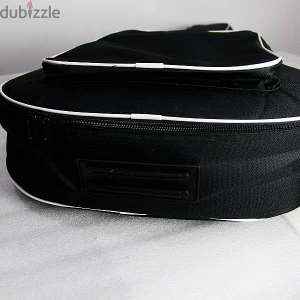 Gigbag For Acoustic & Classical Guitar 1