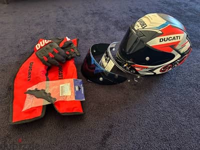 for sale Ducati helmet (SHOEI) original brand with gloves