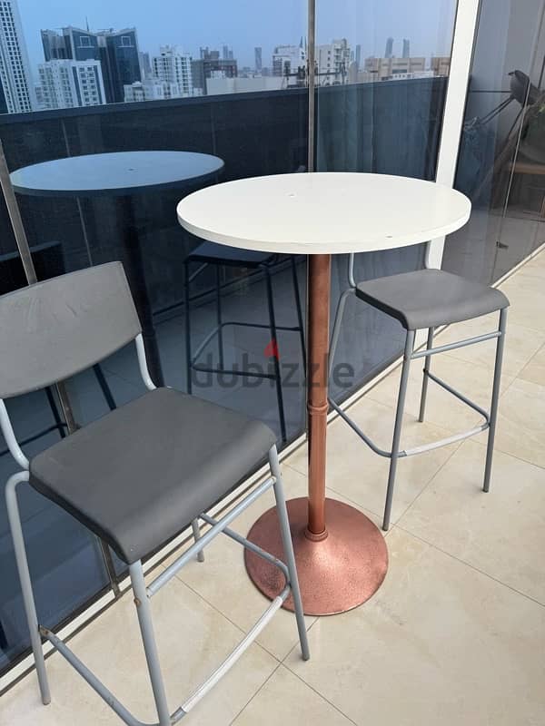 Balcony furniture table and chairs 3