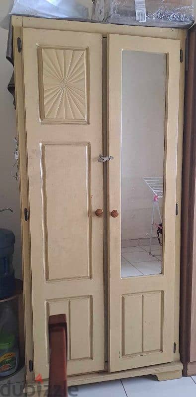 2 door cupboard