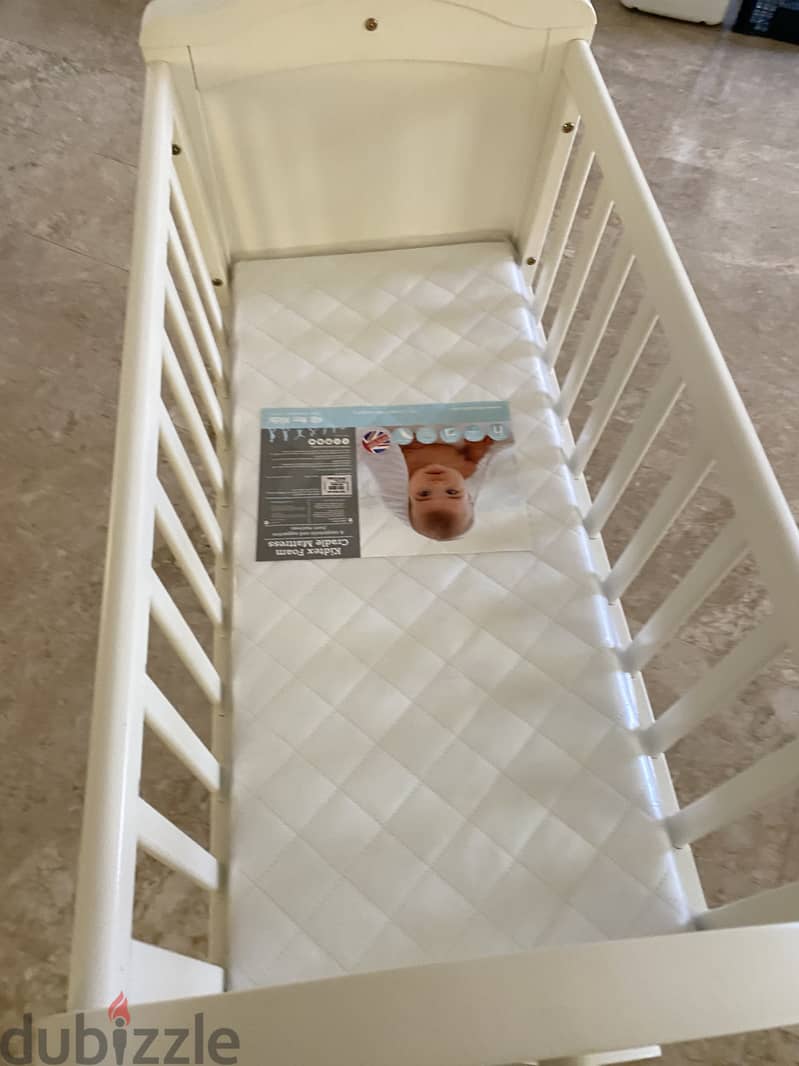 Giggles Baby Crib 5