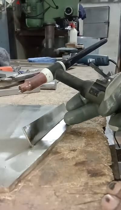 مكينة لحام تيغ مع سلندر MIG welding machine with cylinder