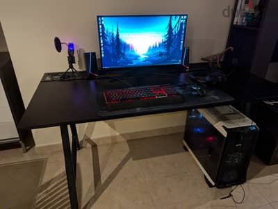 Gaming pc + desk + chair