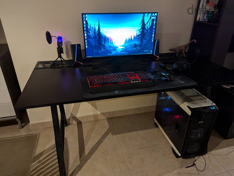 Gaming pc + desk + chair 0