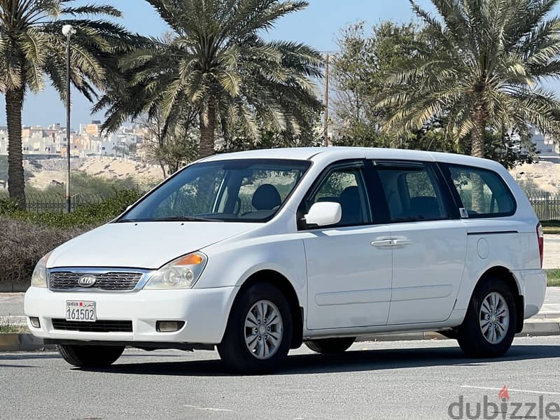 Kia Carnival 2013 MODEL 7 SEATER VAN FOR SALE 8