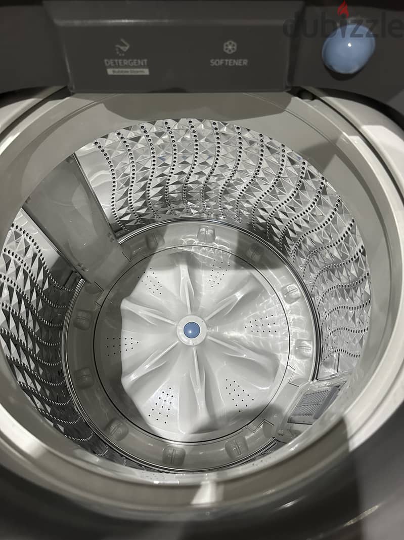 Samsung washing machine 11 kg with warranty only a year used 3