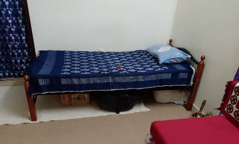 BED SPACE AVAILABLE FROM APRIL 1ST - WITH BALCONY / EWA / 0