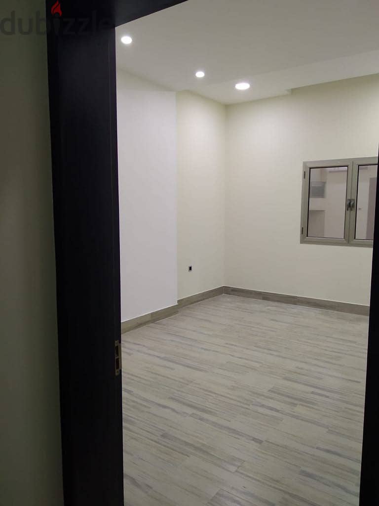 3  Bedroom semi furnisged flat for sale in HIDD area +97339660213. 4