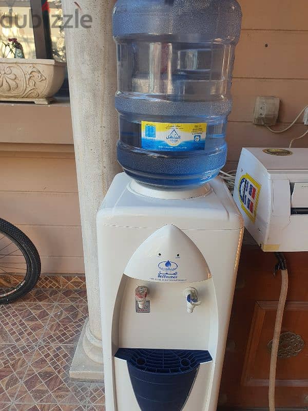 A lmanhal water dispenser 1