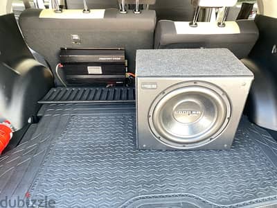 Subwoofer with amplifier