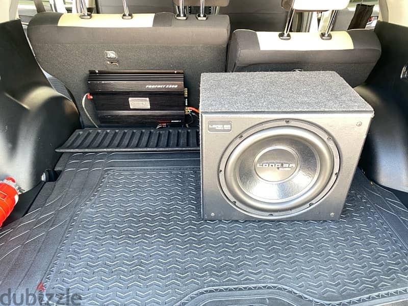 Subwoofer with amplifier 0