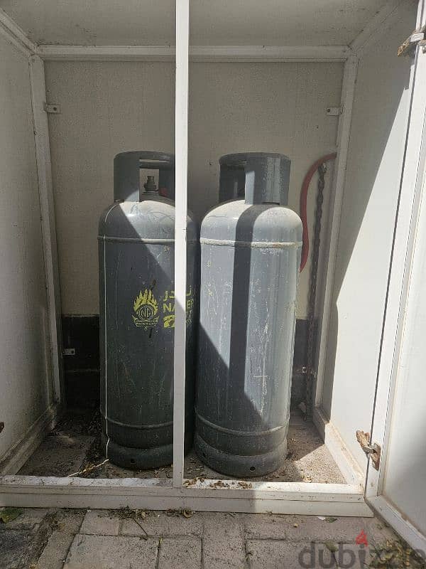 2 Gas cylinder ( Nader Gas ) with Regulator 0