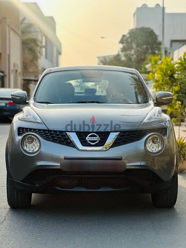 Nissan Juke 2016. Full option model with button start with keyless 5