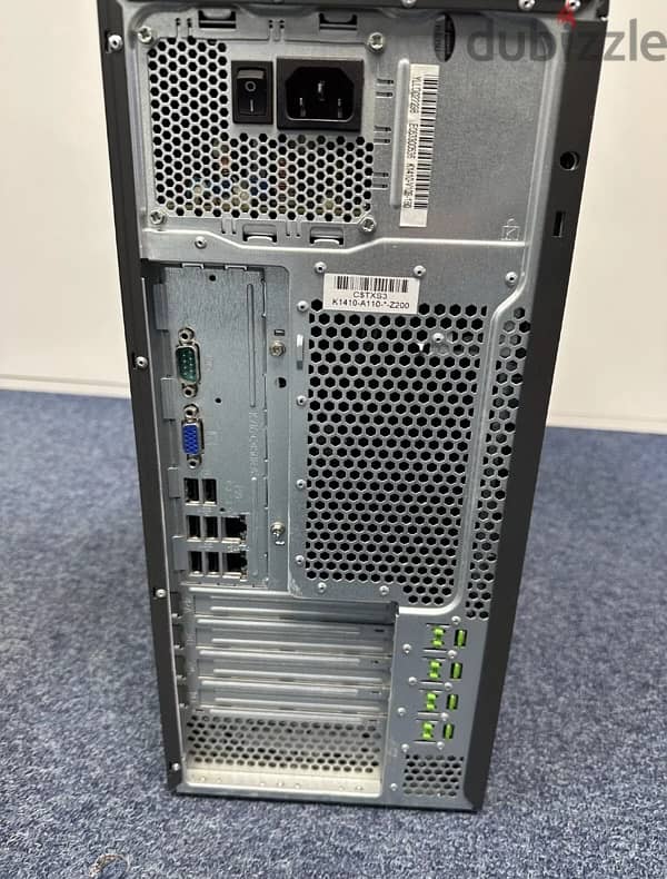 Fujitsu PRIMERGY TX100 S3 Tower Server 1