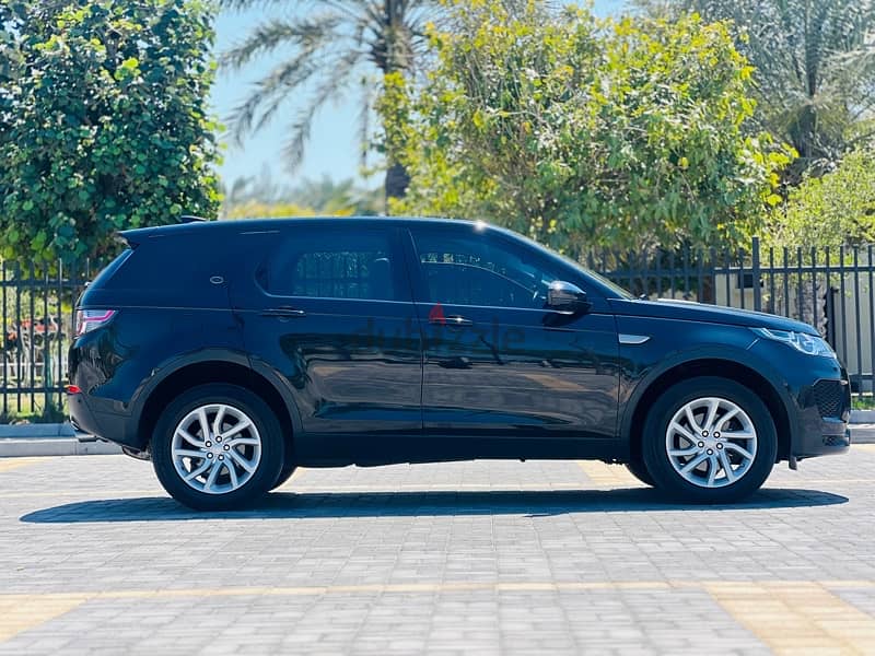 Land Rover Discovery 2018 Model/Full Option/For sale 6