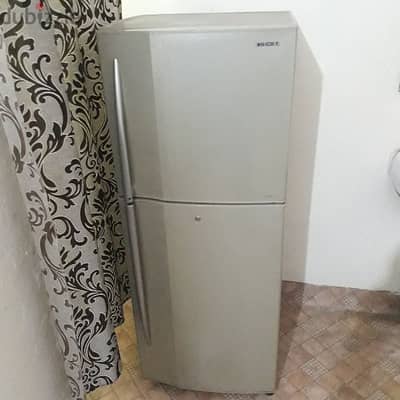 Medium size Toshiba brand fridge 35bd