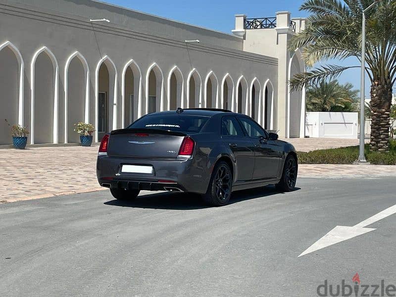 2020 model Chrysler 300C 4