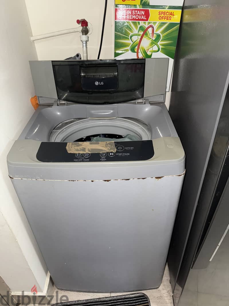 Used washing machine for sale in working condition 1